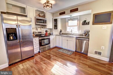 20688 Gleedsville Rd, Leesburg, VA 20175 - photo 3