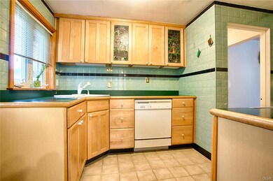 816 N 22nd St, Allentown, PA 18104 - photo 6