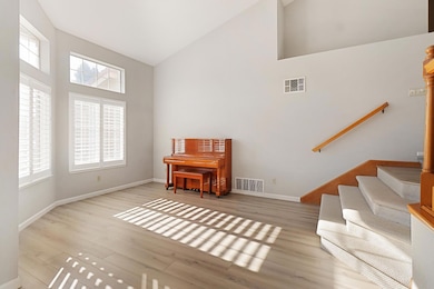 8862 Starfall Way, Elk Grove, CA 95624 - photo 2