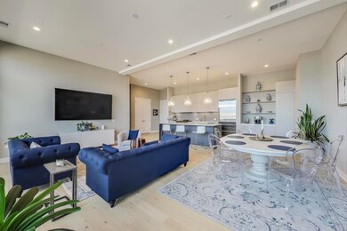 2405 W Iowa St unit 405, Chicago, IL 60622 - photo 4