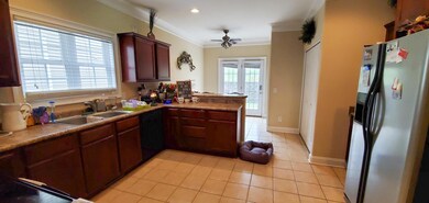 38 Earhart Rd24