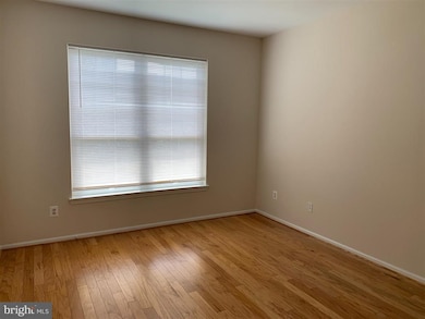 The Gates Of McLean unit 10410, McLean, VA 22102 - photo 6