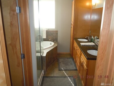 1209 Williams Ct NW, Orting, WA 98360 - photo 6