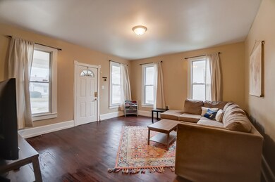 323 W 5th St, Auburn, IN 46706 - photo 2