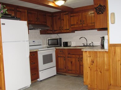 165 Providence St, Uxbridge, MA 01569 - photo 5