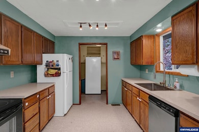 30450 Butte Creek Rd, Lebanon, OR 97355 - photo 4