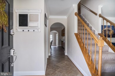 20828 Amber Hill Ct, Germantown, MD 20874 - photo 2