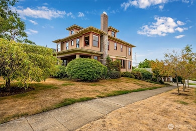 1602 Rucker Ave, Everett, WA 98201 - photo 4