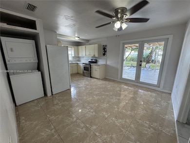 343 W 42nd St, Hialeah, FL 33012 - photo 7