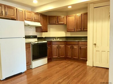 52 Philip St unit 5, Albany, NY 12207 - photo 4