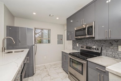 615 Broadway unit 68, Amityville, NY 11701 - photo 5