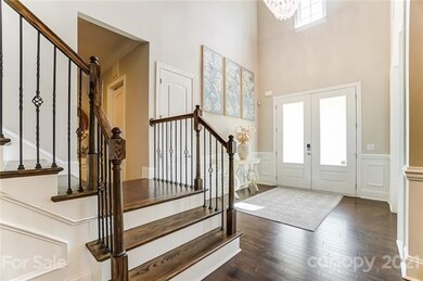 Two stroy Foyer