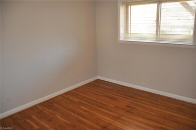 1608 W Northwest Blvd unit G, Winston Salem, NC 27104 - photo 6