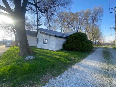 518 Vine St, Tipton, IN 46072 - photo 2