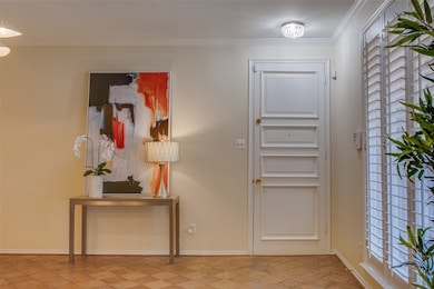 6314 Bandera Ave unit C, Dallas, TX 75225 - photo 7