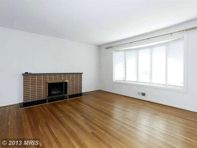 5926 Merritt Place, Falls Church, VA 22041 - photo 5