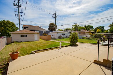 3525 N Narragansett Ave, Chicago, IL 60634 - photo 2