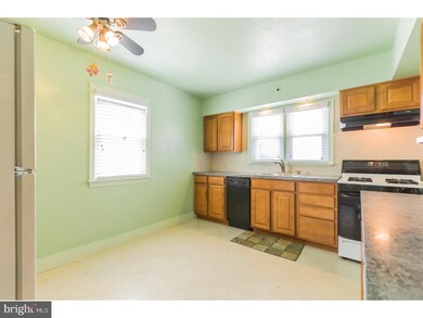 421 Oak St, Audubon, NJ 08106 - photo 7