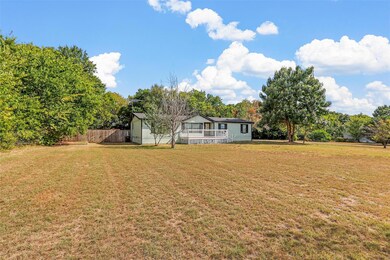 292 Kelly Brook Cir, Weatherford, TX 76087 - photo 4