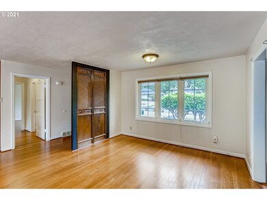 12215 SW Douglas St, Portland, OR 97225 - photo 6