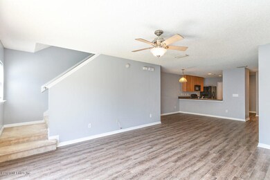 10709 Academy Park Dr, Jacksonville, FL 32218 - photo 3