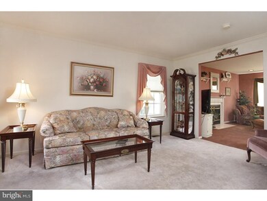 637 Nicole Dr, Southampton, PA 18966 - photo 4