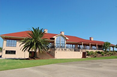 Club House (2)