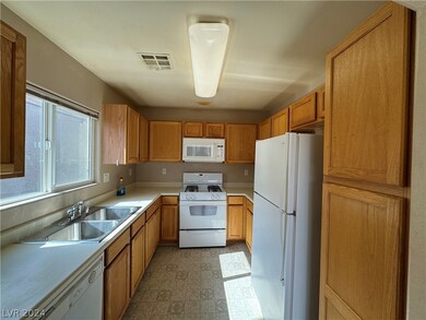 6308 Tier Ave, Las Vegas, NV 89139 - photo 5