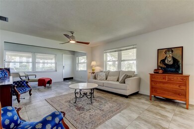 3850 13th Ave N unit 105, Saint Petersburg, FL 33713 - photo 5