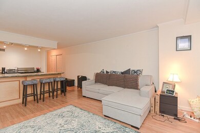 Whittier Place unit 3F, Boston, MA 02114 - photo 3