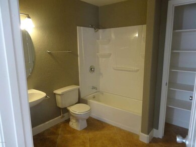 933 E Glenmere- PIctures 015