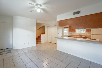 Kitchen/ Family room