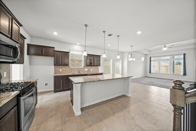 5190 Dry Hollow Dr, Alvin, TX 77511 - photo 4