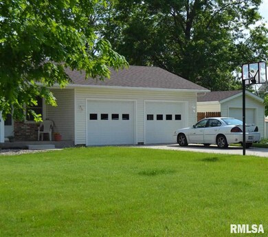 2 Crestview Dr, Geneseo, IL 61254 - photo 2