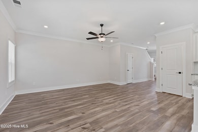 123 Umbrella Palm Dr, Hampstead, NC 28443 - photo 4