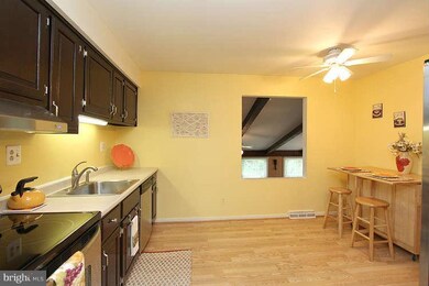 5666 Sheerock Ct, Columbia, MD 21045 - photo 5