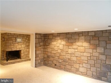 50 Poplar Ln, Doylestown, PA 18901 - photo 4