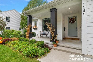 091-1029 Pinecrest Ave SE, East Grand Ra