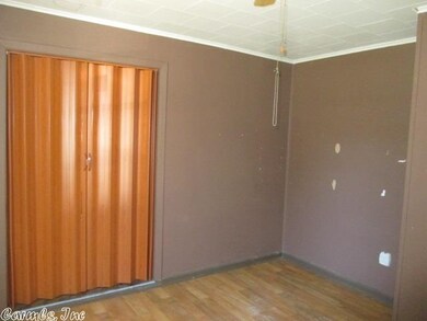 1022 N Lowe St, Stuttgart, AR 72160 - photo 6