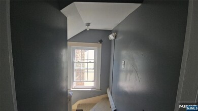 264-266 Pomona Ave unit 3, Newark, NJ 07112 - photo 4