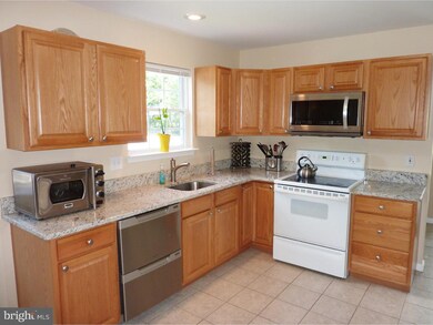 1211 Morton Ave, Folsom, PA 19033 - photo 7