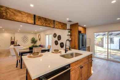 3701 N Edge Dr, Sacramento, CA 95821 - photo 7