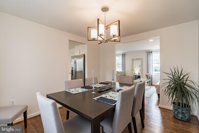 6816 Rock Creek Ct, Alexandria, VA 22306 - photo 7