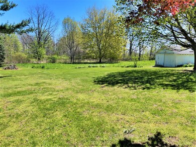 15081 Carpenter Rd, Three Oaks, MI 49128 - photo 3