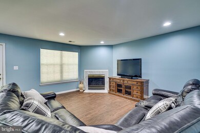 21656 Frame Square, Broadlands, VA 20148 - photo 5