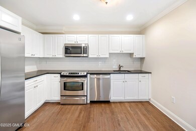 221 Weaver St unit 19C, Greenwich, CT 06831 - photo 3