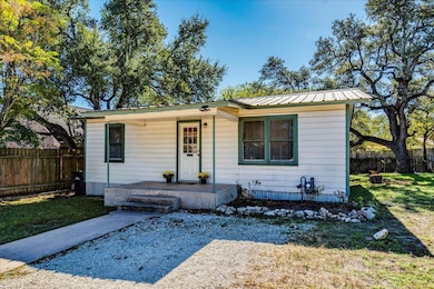 116 E Moeller St, Bertram, TX 78605 - photo 2