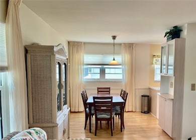 35 Pine Arbor Ln unit 202, Vero Beach, FL 32962 - photo 7