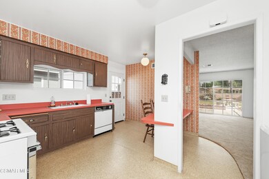 6211 Jackie Ave Woodland Hills-12