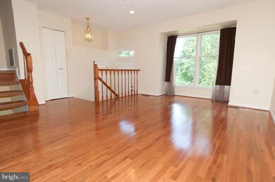 12400 Port Haven Dr, Germantown, MD 20874 - photo 3